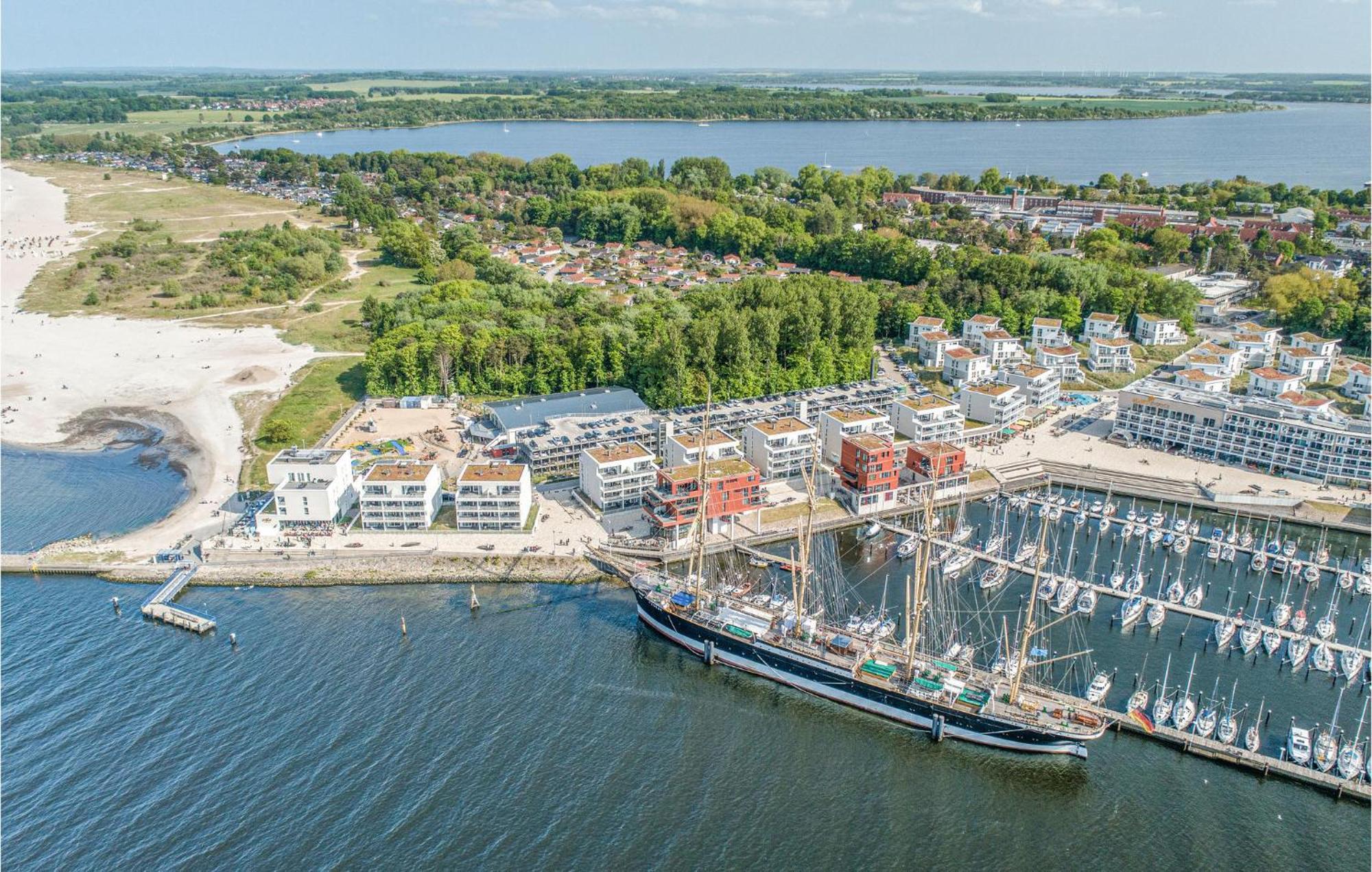 Awesome Apartment In Luebeck Travemuende Екстериор снимка